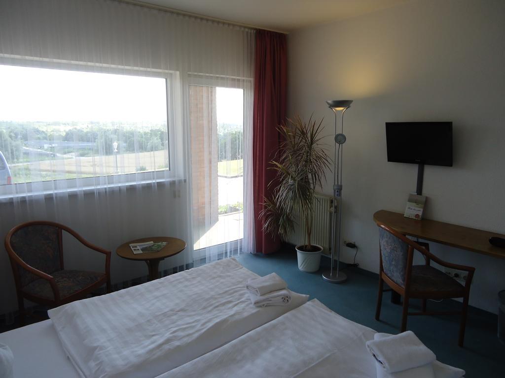 Greenline Hotel Hellfeld Neubrandenburg Exterior photo